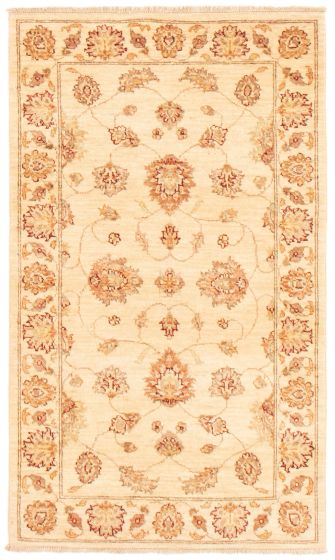 Bordered  Traditional Ivory Area rug 3x5 Pakistani Hand-knotted 362477