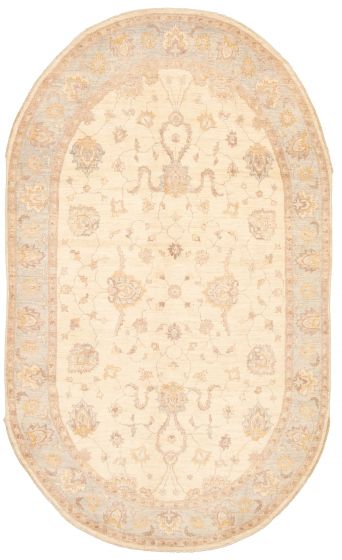 Bordered  Traditional Ivory Area rug Unique Pakistani Hand-knotted 337170