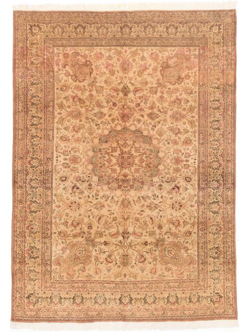 Persian Style 6'8" x 9'4" Hand-knotted Wool Rug 