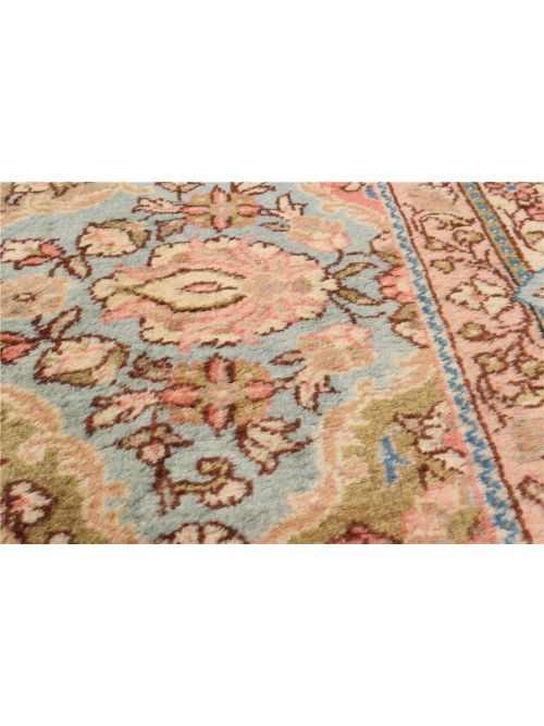 Persian Style 6'10" x 10'5" Hand-knotted Wool Rug 