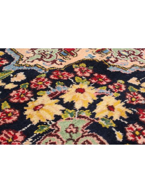 Persian Kerman 9'9" x 15'3" Hand-knotted Wool Rug 