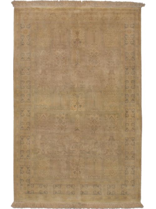 Persian Qum 3'4" x 4'11" Hand-knotted Silk Rug 
