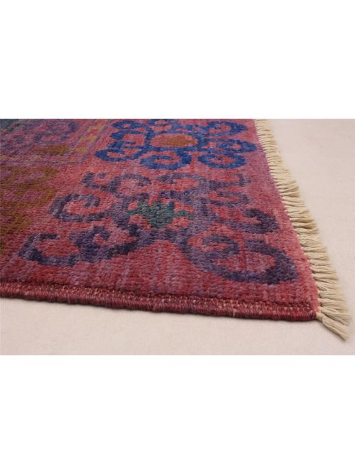 Indian Vibrance 4'9" x 5'0" Hand-knotted Wool Rug 