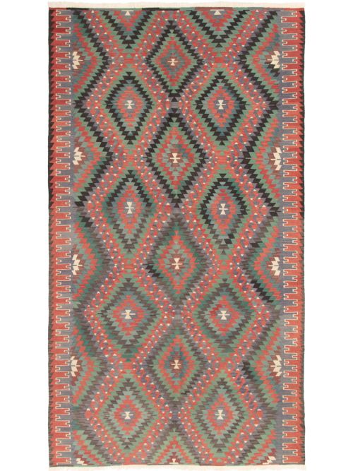Turkish Yoruk 5'7" x 10'4" Flat-Weave Wool Kilim 