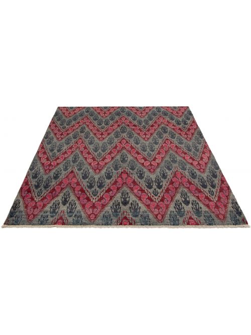 Indian Shalimar Hand-knotted Wool Rug, 244 x 307 cm