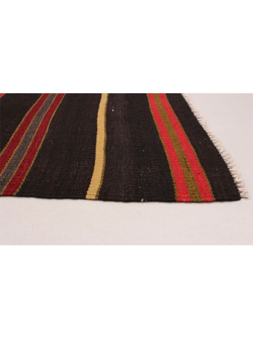 Turkish Boho 4'3" x 8'2" Flat-Weave Wool Kilim 