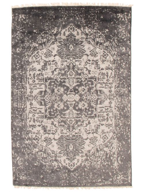 Indian La Seda 5'0" x 7'7" Hand-knotted Silk & Wool Rug 