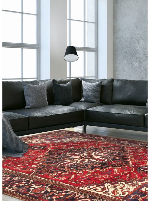 Persian Heriz 6'9" x 9'6" Hand-knotted Wool Rug 