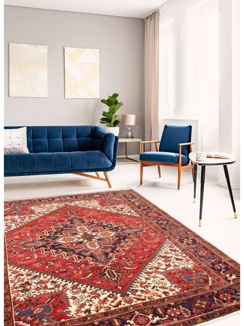 Persian Heriz 7'1" x 9'1" Hand-knotted Wool Rug 