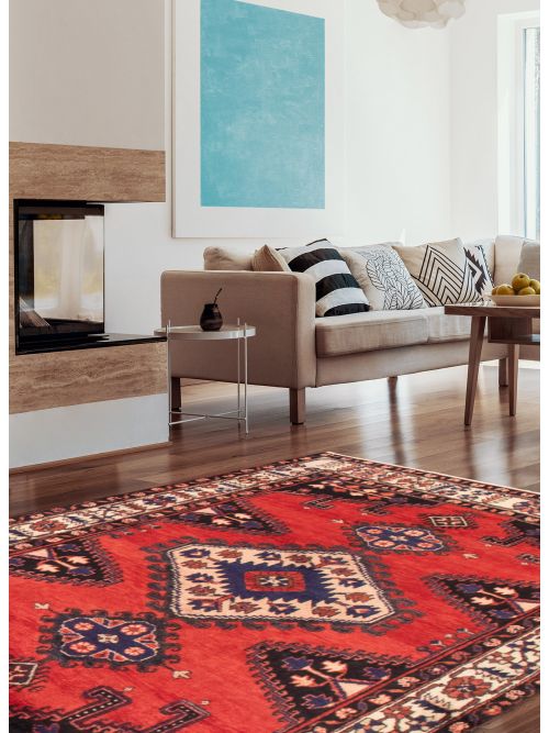 Persian Wiss 5'3" x 6'8" Hand-knotted Wool Rug 