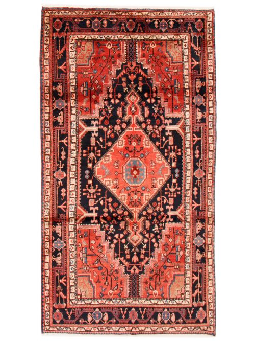 Persian Touserkan 4'11" x 9'2" Hand-knotted Wool Rug 