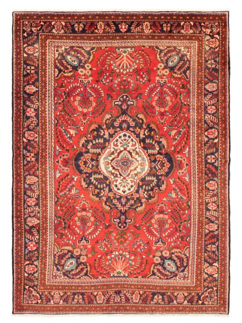 Persian Lilihan 7'9" x 10'9" Hand-knotted Wool Rug 