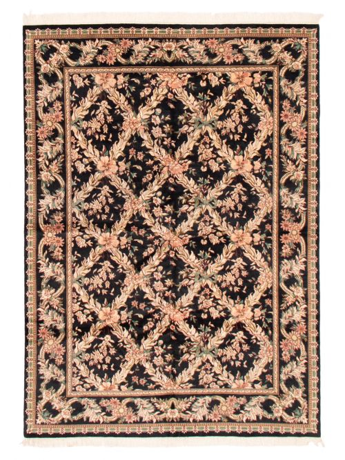 Pakistani Double Knot 6'3" x 8'8" Hand-knotted Wool Rug 