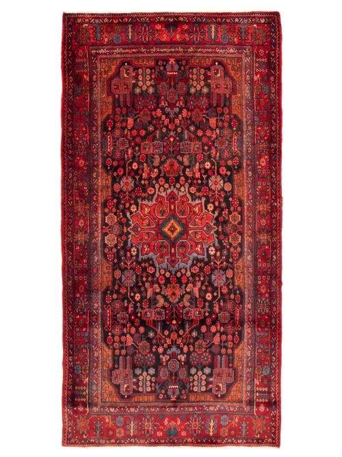 Persian Nahavand 5'5" x 11'0" Hand-knotted Wool Rug 