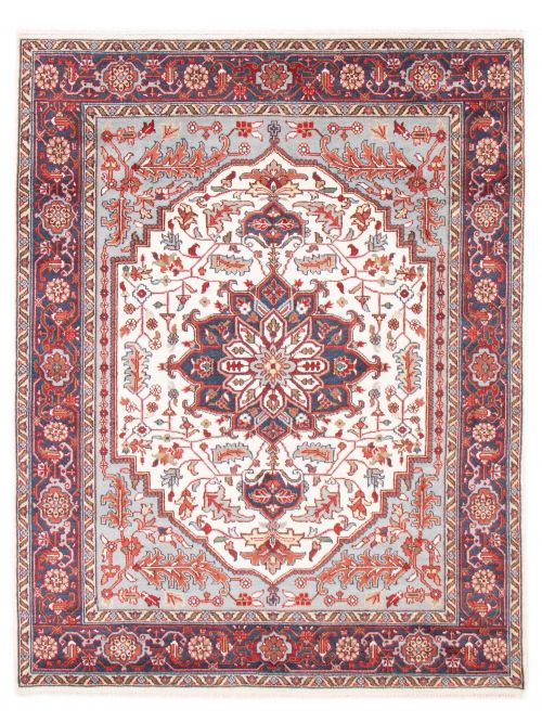 Indian Serapi Heritage 7'11" x 10'0" Hand-knotted Wool Rug 