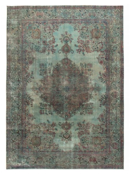 Turkish Color Transition 7'9" x 11'2" Hand-knotted Wool Rug 