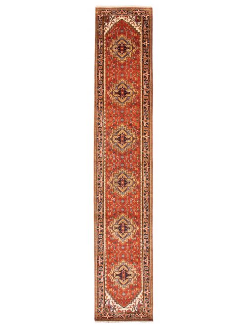 Indian Serapi Heritage 2'8" x 14'0" Hand-knotted Wool Rug 