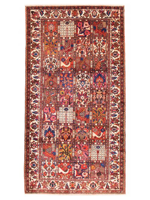 Persian Bakhtiari 5'8" x 10'0" Hand-knotted Wool Rug 