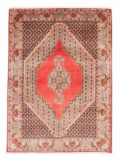 Persian Senneh 4'1" x 5'5" Hand-knotted Wool Rug 