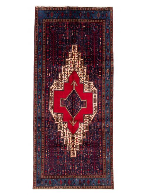 Persian Senneh 4'9" x 10'4" Hand-knotted Wool Rug 