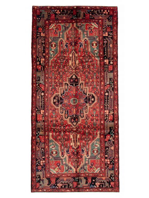 Persian Nahavand 5'2" x 10'11" Hand-knotted Wool Rug 