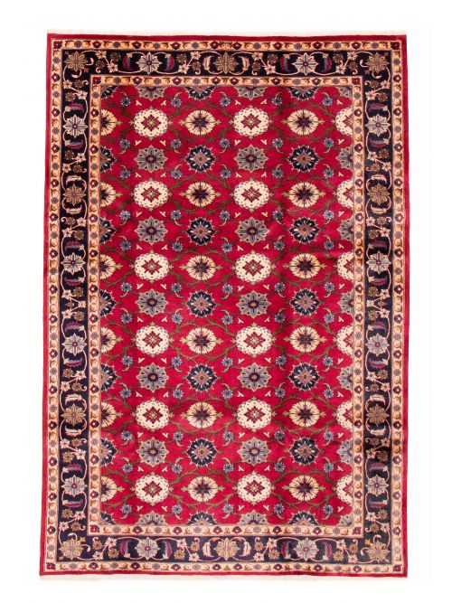Persian Varamin 6'4" x 9'7" Hand-knotted Wool Rug 
