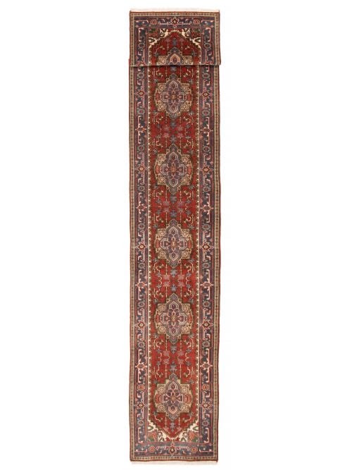 Indian Serapi Heritage 2'7" x 15'10" Hand-knotted Wool Rug 