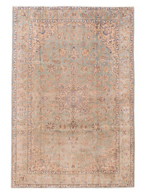 Persian Style 7'5" x 11'2" Hand-knotted Wool Rug 