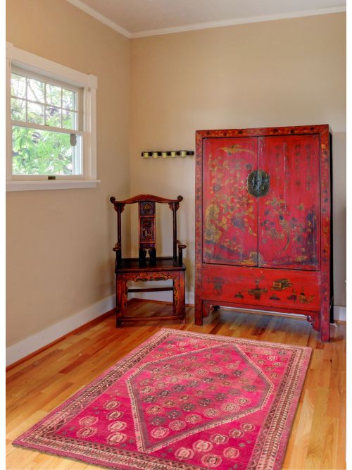 Persian Style 5'3" x 7'10" Hand-knotted Wool Rug 