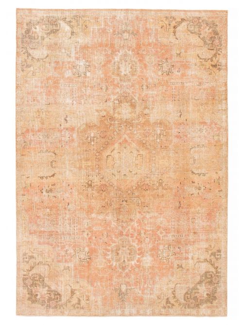 Persian Style 7'10" x 11'2" Hand-knotted Wool Rug 