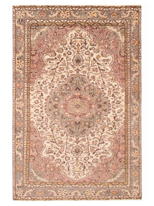 Persian Style 6'1" x 9'5" Hand-knotted Wool Rug 