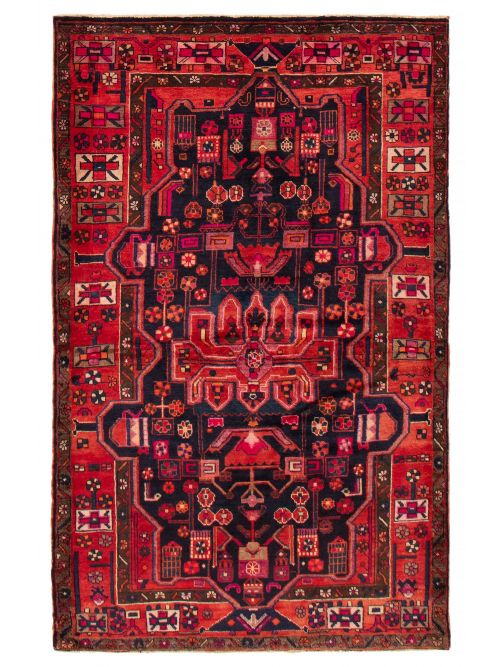 Persian Style 4'11" x 7'10" Hand-knotted Wool Rug 