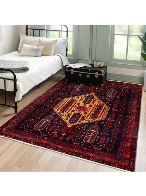 Persian Style 5'9" x 8'10" Hand-knotted Wool Rug 