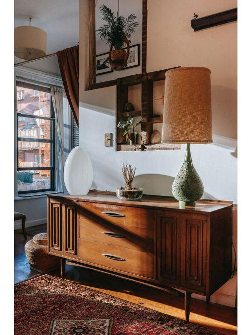 Persian Style 4'9" x 9'6" Hand-knotted Wool Rug 