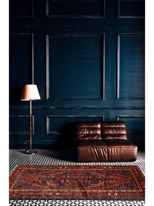 Persian Style 4'7" x 7'4" Hand-knotted Wool Rug 