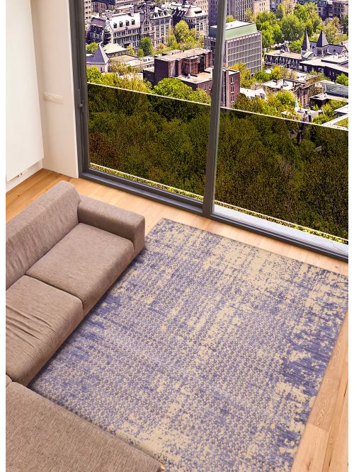 Indian Elysian Hand Loomed Viscose Rug, 241 x 302 cm