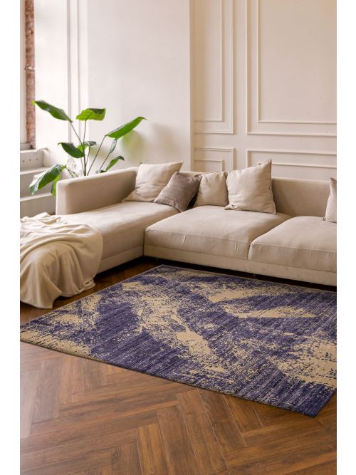 Indian Elysian Hand Loomed Viscose Rug, 244 x 300 cm