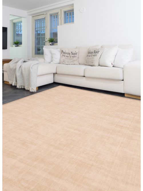 Ananda Hand Loomed Wool Rug, 241 x 343 cm