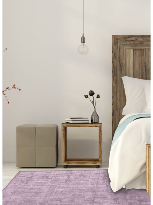 Indian Elysian Hand Loomed Viscose & Wool Rug, 152 x 244 cm