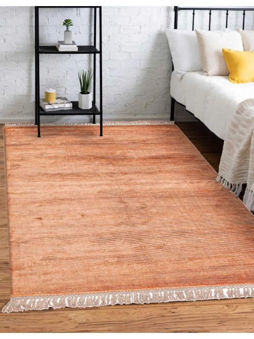 Indian Elysian 5'6" x 8'0" Hand Loomed Viscose Rug 