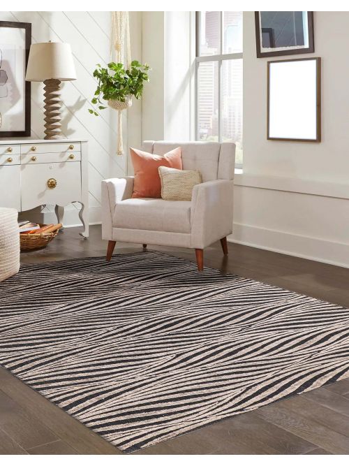 Indian Elysian 4'7" x 6'8" Hand Loomed Viscose & Wool Rug 