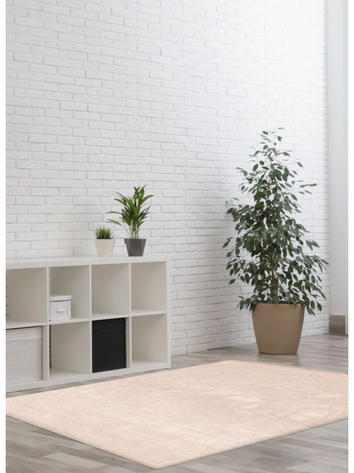 Indian Elysian 4'11" x 7'10" Hand Loomed Viscose Rug 