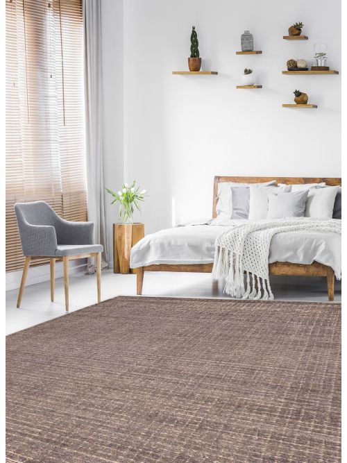 Indian Ananda Hand Loomed Silk Rug, 259 x 351 cm