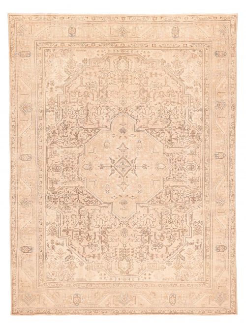 Persian Style Hand-knotted Wool Rug, 244 x 330 cm