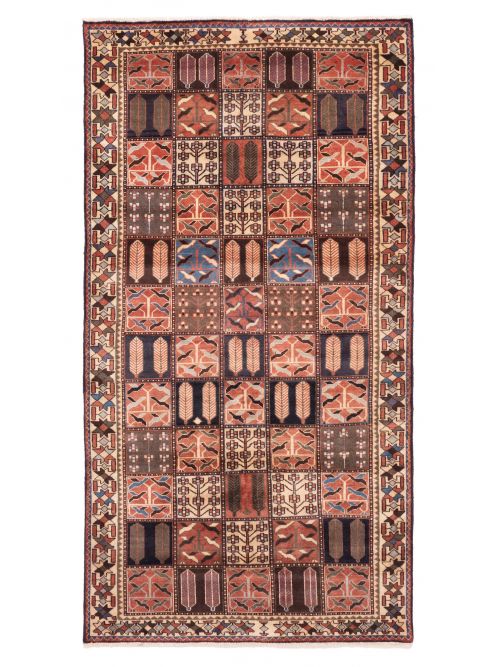 Persian Style 4'11" x 9'6" Hand-knotted Wool Rug 