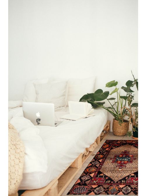 Persian Style 4'0" x 8'4" Hand-knotted Wool Rug 