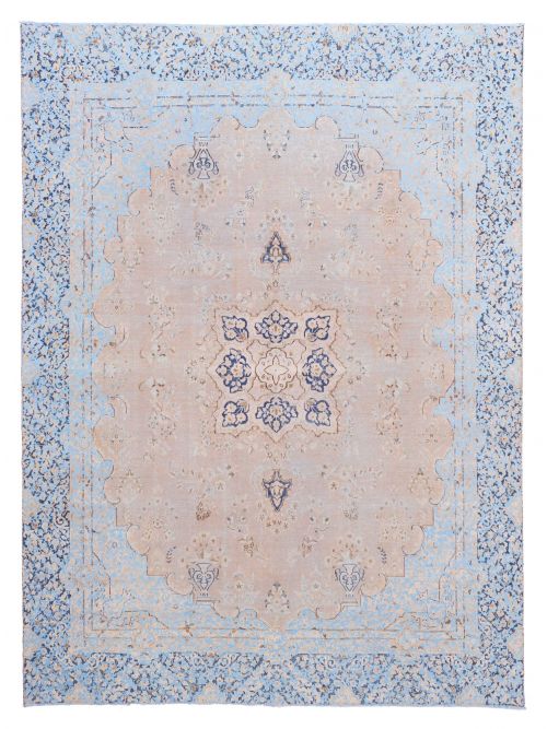 Persian Style Hand-knotted Wool Rug, 272 x 361 cm