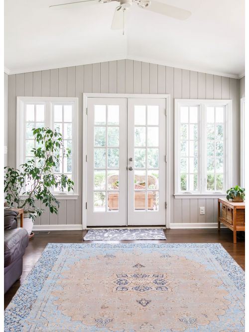 Persian Style Hand-knotted Wool Rug, 272 x 361 cm