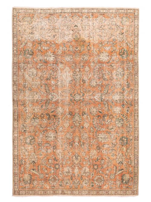 Persian Style 7'7" x 11'2" Hand-knotted Wool Rug 