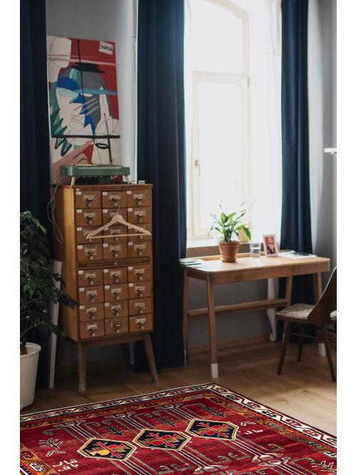 Tapis style persan 6'4" x 7'4" en laine